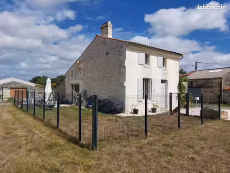 maison charentaise remise à neuf