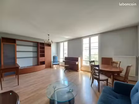 appartement 3 pièces 82 m²