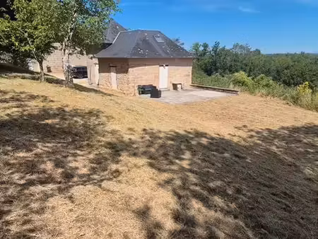 maison en pierre avec 2 hectares de terrain - vue dominante - dépendance aménageable - sec