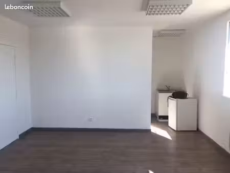 local commercial 15 m²