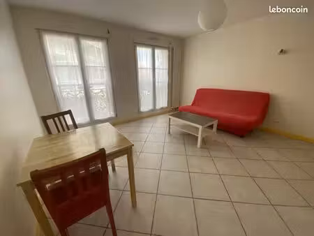 studio 1 pièce 24 m²