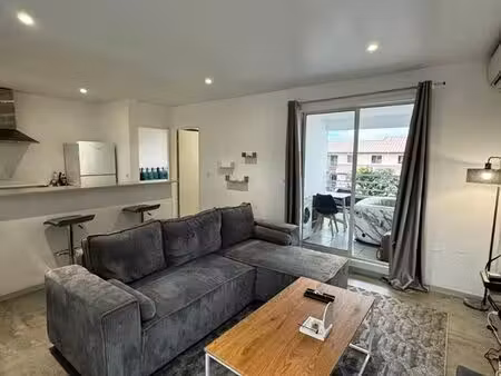 à louer : t2 de 40 m² meublé- résidence privée à cayenne à 3mn du chu