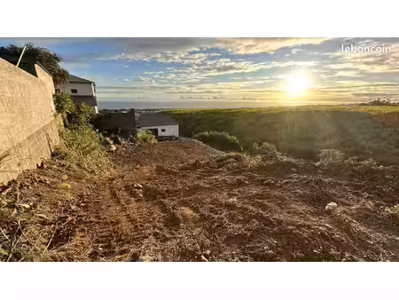 terrain 858 m² saint-denis