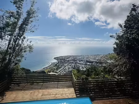 propriété 5 pièces 200 m²