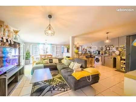 maison 4 pièces 121 m²