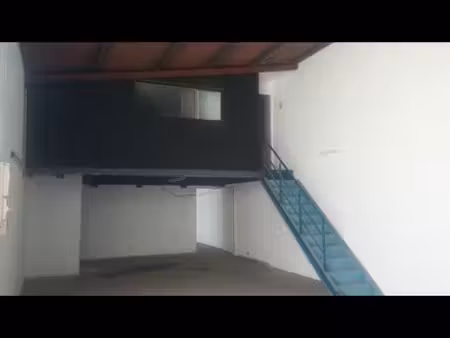 loue entrepôt et bureaux sans agence a za cambaie st paul