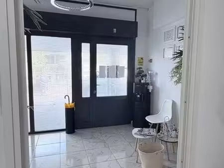 local 45m2 centre de st denis