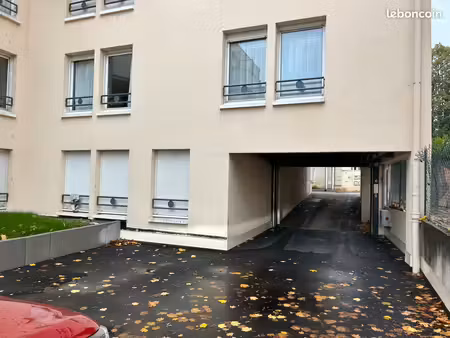 garage dans résidence sécurisée - dijon wilson