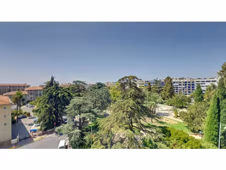 le cannet à vendre 4 pièces de 117 m2 avec terrasse et balco