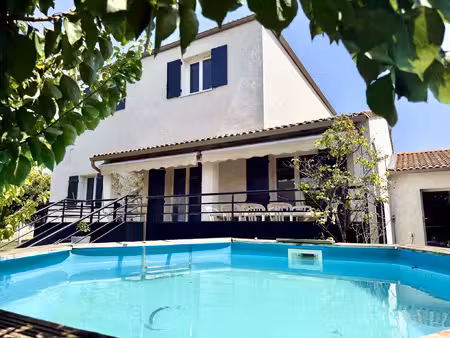 générac  maison familiale t8 de 172m2 prête à vivre