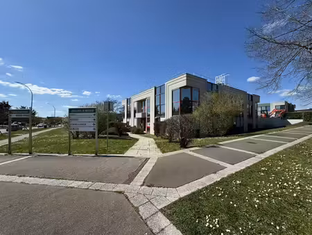 location bureaux 300 m²