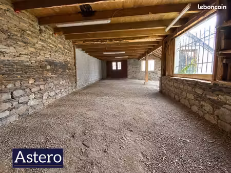 longère 2 pièces 123 m²