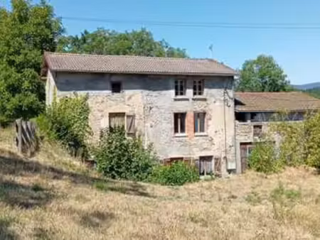 vente maison à celles-sur-durolle (63250) : à vendre / 110m² celles-sur-durolle
