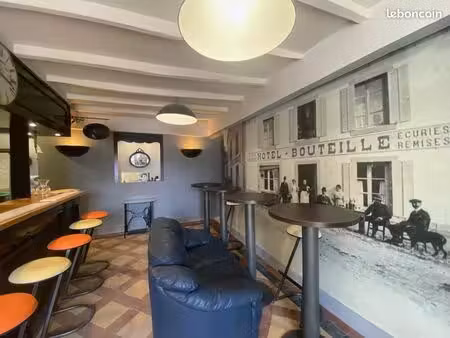 restaurant 160 m² faux-la-montagne