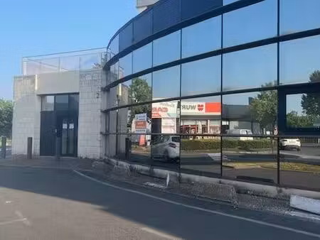 local commercial 170 m² boulazac isle manoire