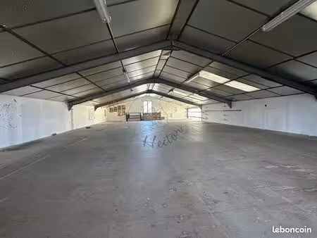 local d'activite 390 m² terrasson lavilledieu