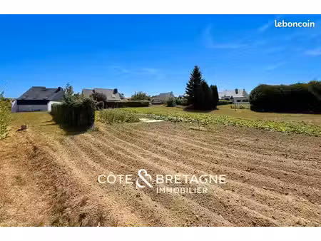 terrain 1700 m² langueux