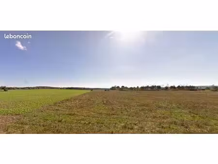 terrain à bâtir de 3500 m² à cours-de-pile (24)
