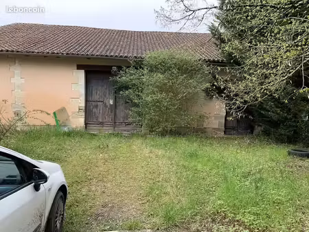 grange 2 pièces 250 m²