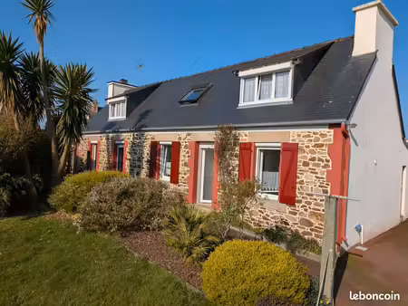 maison en pierre rénovée proche du centre-ville et des plages