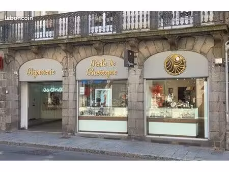 à vendre – fonds de commerce avec agencement commercial de qualité – dinan (22)