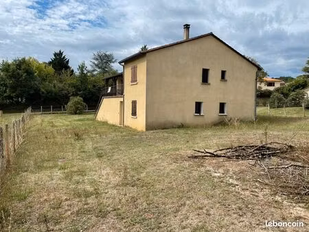 maison familiale 150 m² à douzillac – 5/6 chambres – terrain 1 500 m² + sous-sol 100 m²