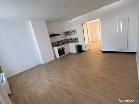 ? appartement meublé 45 m² – cambrai – disponible immédiatement