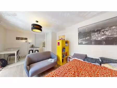 joli studio meublé 31 m² centre ville la rochelle