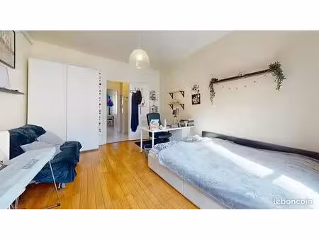 t1 meuble de 40 m2 idéalement situé dans le 6ème arrondissement de lyon