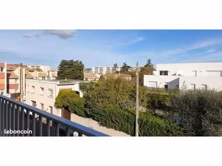 studio 1 pièce 19 m²