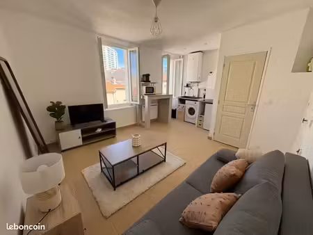 studio meublé rénové mourillon 20m2