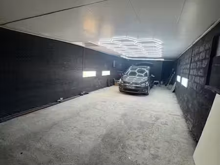 depot /garage :80m carrer