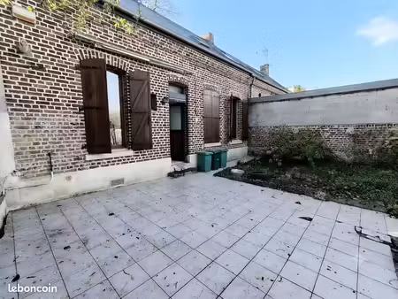 jolie maison 2 chambres au calme avec terrasse