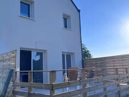 ? maison meublée neuve 75 m² – 3 chambres – terrasse avec vue sur l'étang