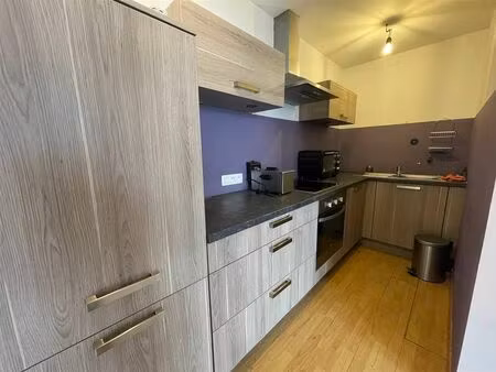 appartement à louer à chaussée de lodelinsart 129a gilly (vbe53754)