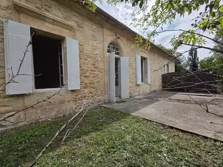 maison pierre a louer  proche ecole et commerce