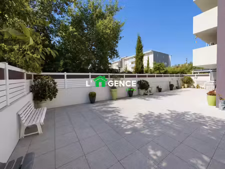 appartement t4 de standing avec terrasse exceptionnelle de 132 m