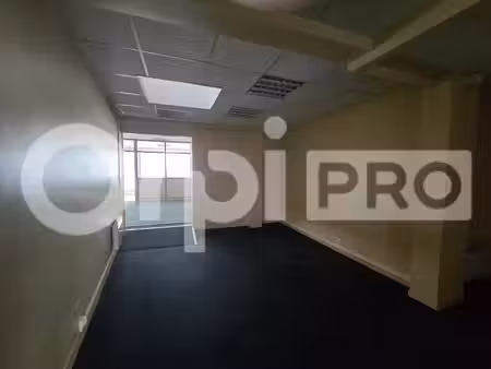 vente bureaux montlucon 03100 131m²