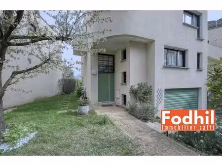 maison contemporaine de 130 m²- 4 ch- rooftop de 76 m²- un jardin et un sous sol de 84 m².