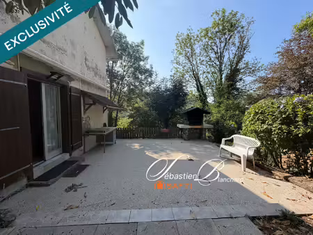 maison mitoyenne avec beau terrain de 825 m² – à personnaliser