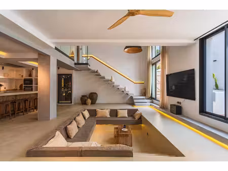 vente maison 5 pièces 204 m² la garde (83130)