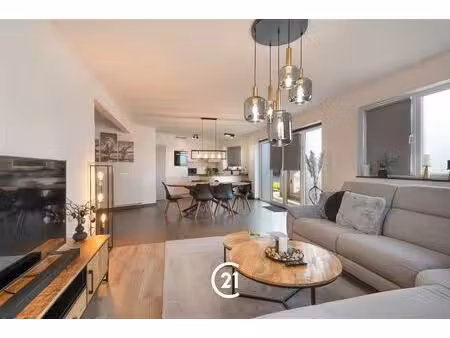 appartement te koop in zwijnaarde met 2 slaapkamers
