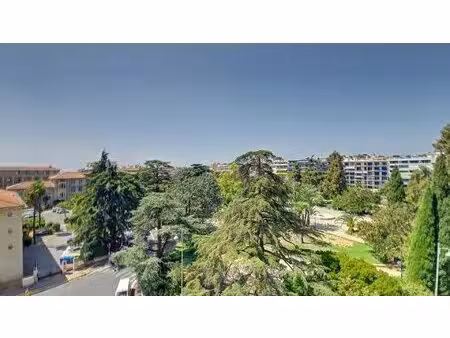 le cannet à vendre 4 pièces de 117 m2 avec terrasse et balcon  cave et garage sous-sol