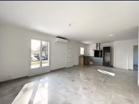 maison t3 avec garage et jardin - saint antoine de ficalba