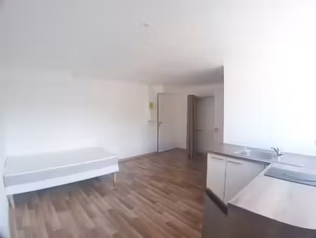 saint die studio meublé neuf 23.69m²