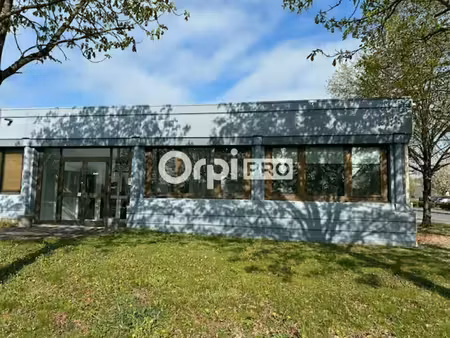 location bureaux 230 m²