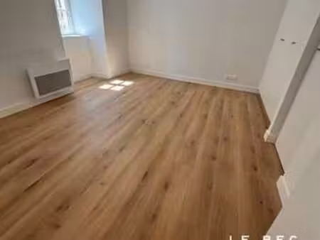 location appartement 2 pièces à vannes (56000) : à louer 2 pièces / 60m² vannes