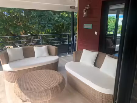 saint martin (97) anse marcel  duplex avec terrasse à vendr