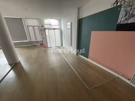 location commerce reims 51100 186m²