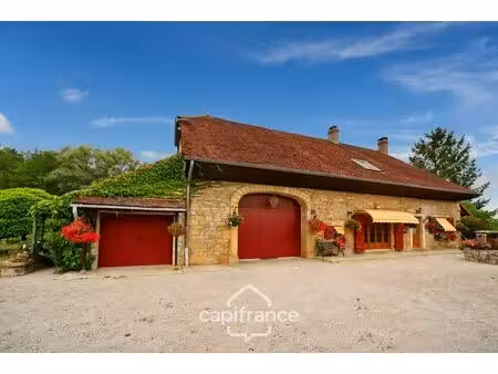 maison en pierre au calme avec piscine  5 chambres et plus de 1 6 hectare de terrain -...